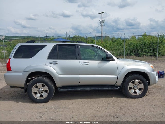 Toyota 4Runner Sr5 V8