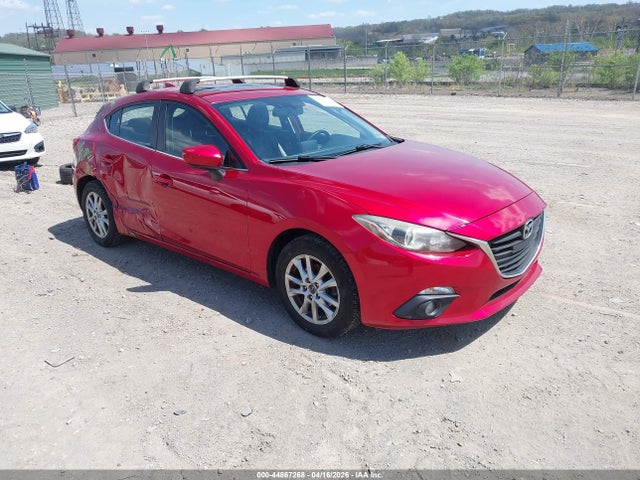 Salvage Mazda Mazda3 Image