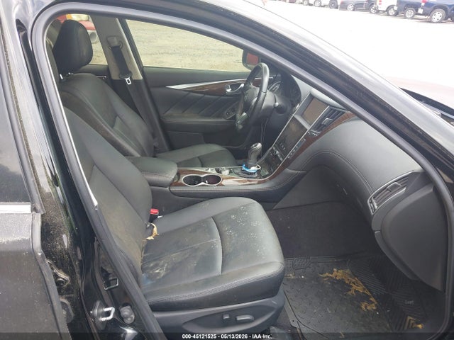 INFINITI Q50 3.0t Luxe