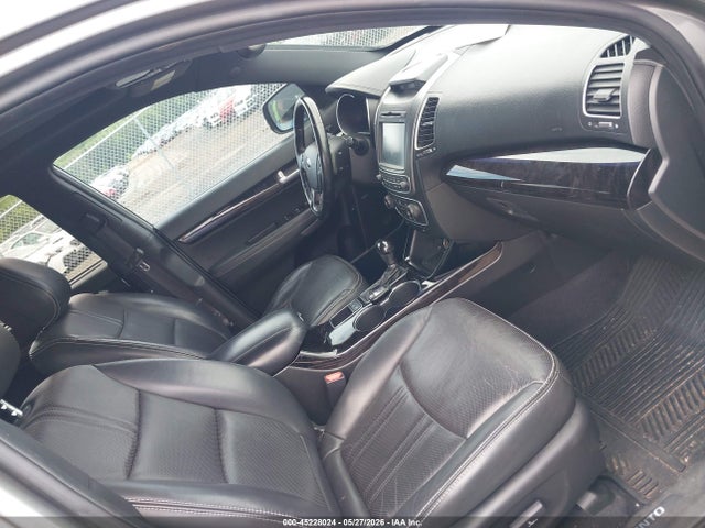Kia Sorento Limited V6