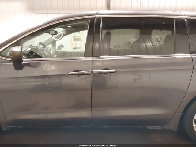 Chrysler Pacifica Touring