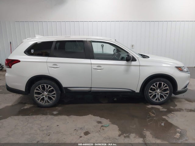 Mitsubishi Outlander Es