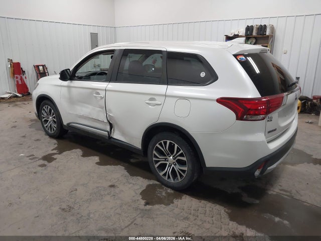 Mitsubishi Outlander Es