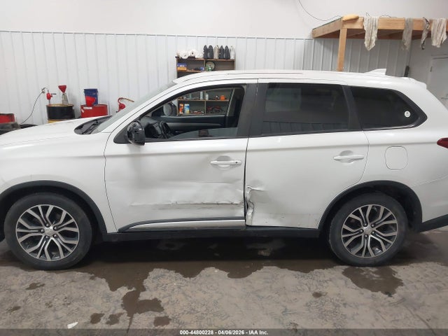 Mitsubishi Outlander Es