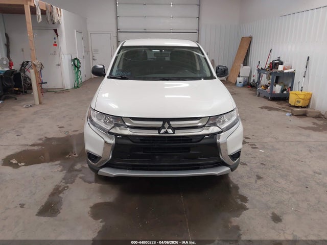 Mitsubishi Outlander Es
