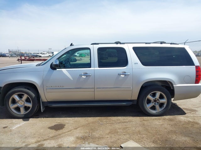 Chevrolet Suburban 1500 Ltz
