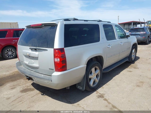 Chevrolet Suburban 1500 Ltz