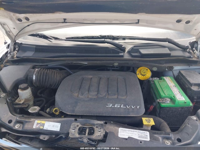 Chrysler Town & Country Touring