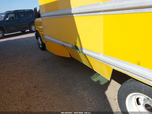 General Motors Savana Cutaway Work Van