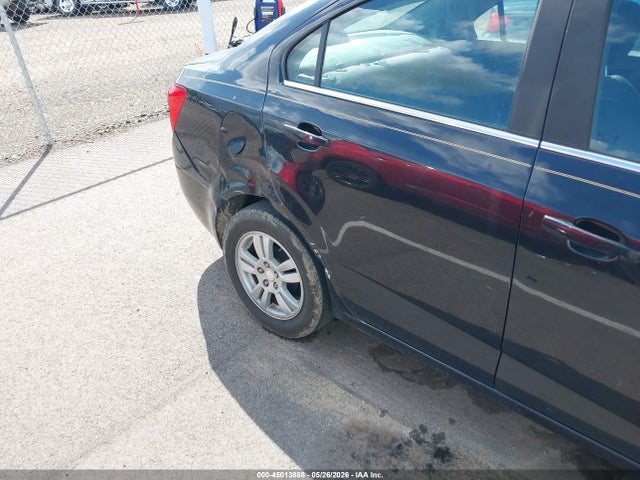 Chevrolet Sonic Lt Auto