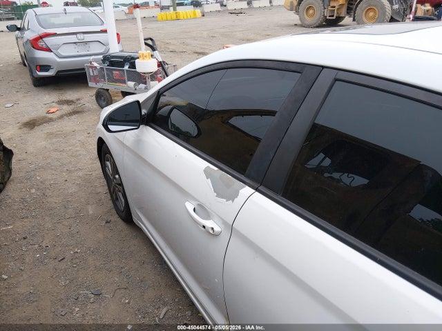 Hyundai ELANTRA Value Edition