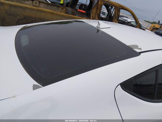 Hyundai ELANTRA Value Edition