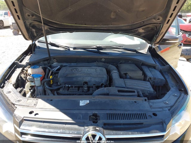 Volkswagen Passat 1.8t Wolfsburg Edition
