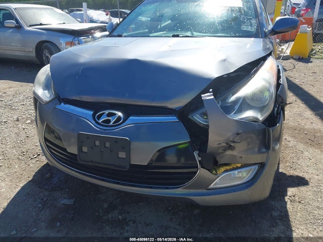 Hyundai VELOSTER