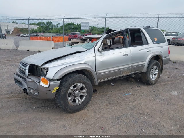 Toyota 4Runner Limited V6