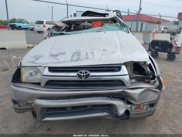 Toyota 4Runner Limited V6