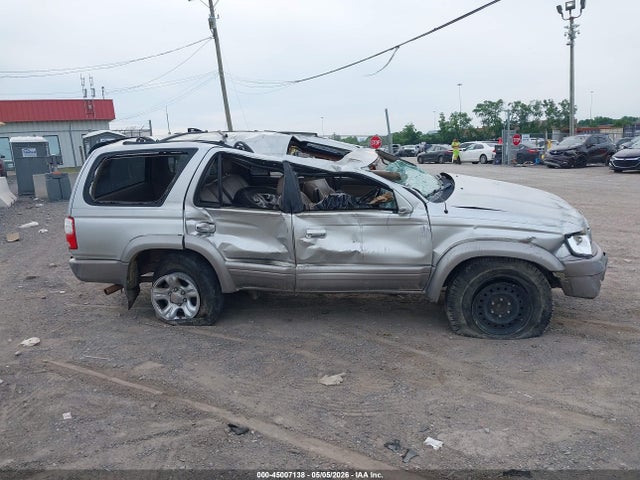 Toyota 4Runner Limited V6