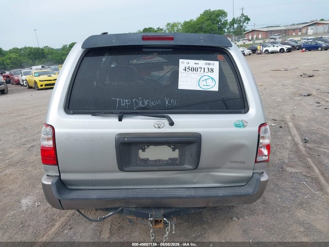 Toyota 4Runner Limited V6