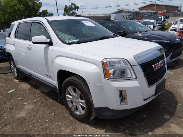 Salvage GMC Terrain Image