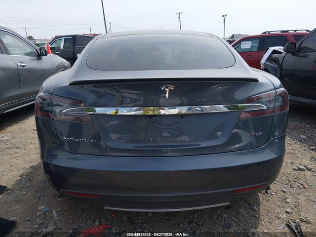 Tesla Model S Performance