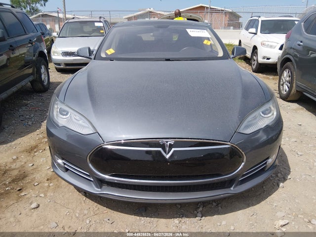 Tesla Model S Performance