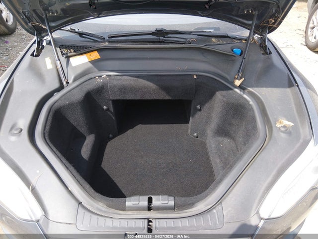 Tesla Model S Performance