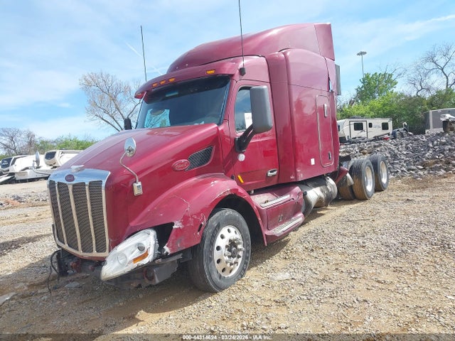 Peterbilt 579