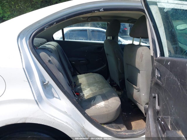 Chevrolet Sonic Ls Auto