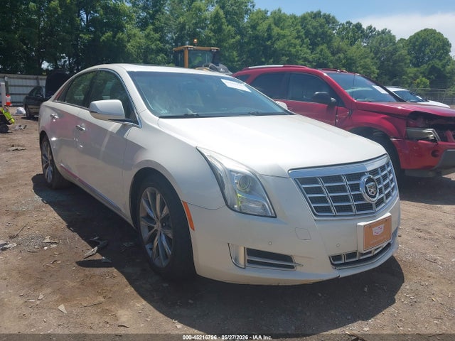 Salvage Cadillac XTS Image