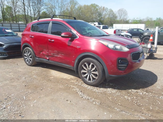 Salvage Kia Sportage Image