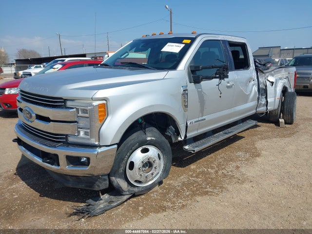 Ford F-350 Lariat