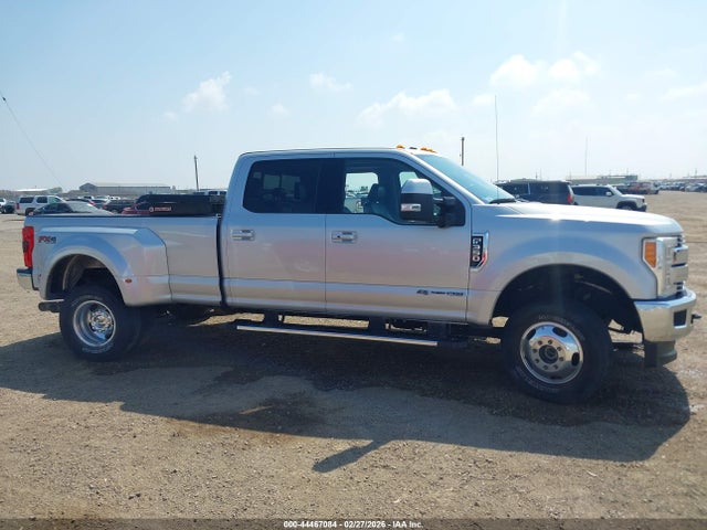 Ford F-350 Lariat