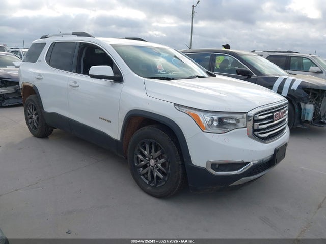 Salvage GMC Acadia Image
