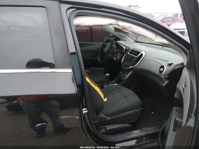 Chevrolet Sonic Lt Auto