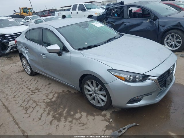 Salvage Mazda Mazda3 Image