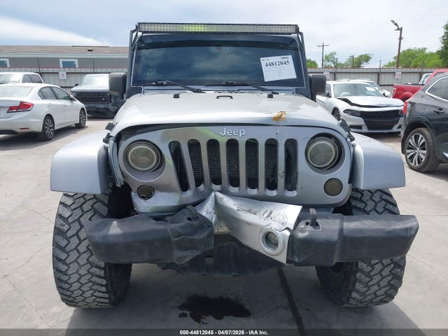 Jeep Wrangler Sahara