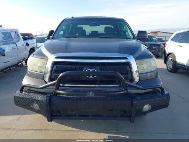 Toyota Tundra Grade 5.7l V8