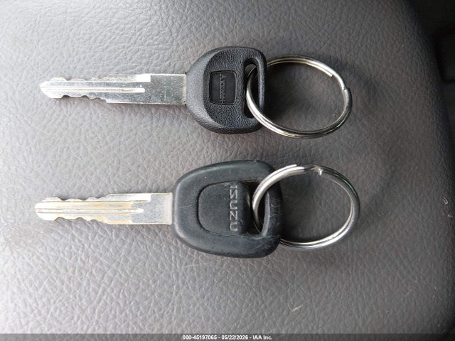 Isuzu Rodeo S 3.2l V6