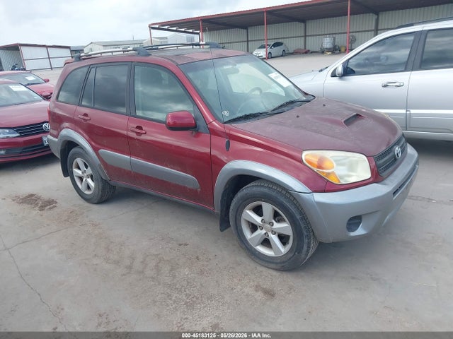 Salvage Toyota RAV4 Image