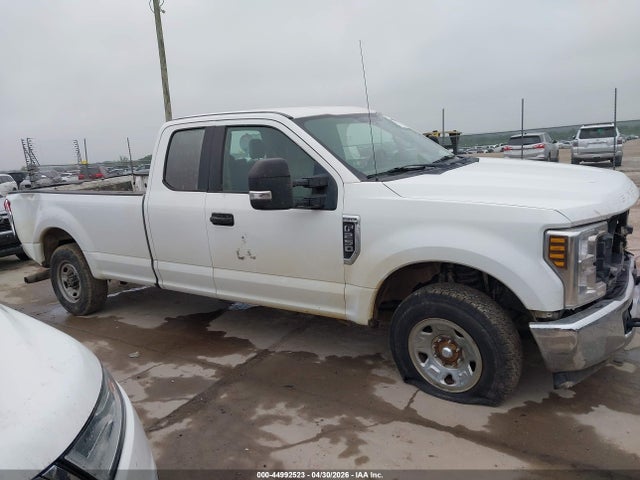 Ford F-250 Xl