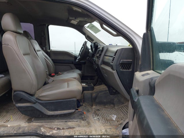 Ford F-250 Xl