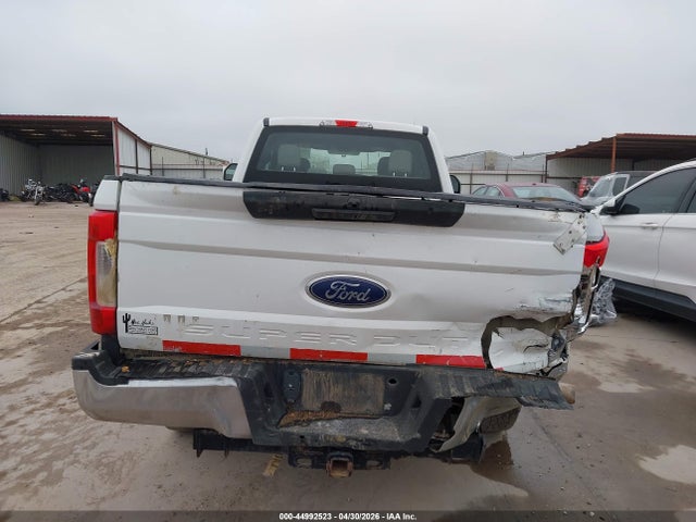Ford F-250 Xl