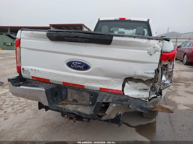 Ford F-250 Xl