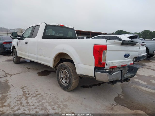 Ford F-250 Xl