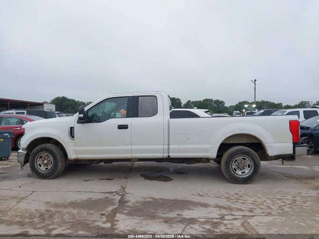 Ford F-250 Xl