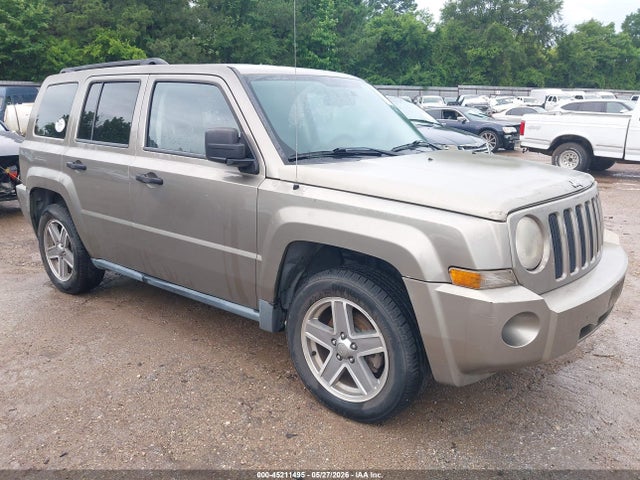 Salvage Jeep Patriot Image