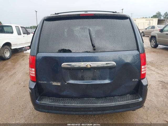 Chrysler Town & Country Limited