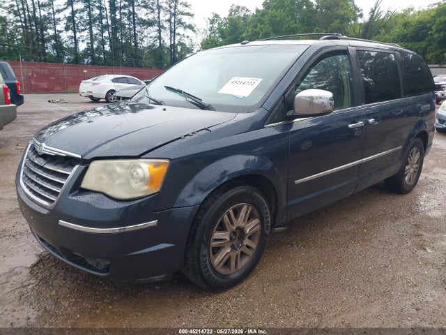 Chrysler Town & Country Limited