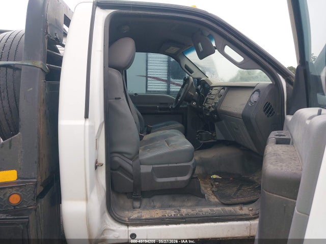 Ford F-550 Xl
