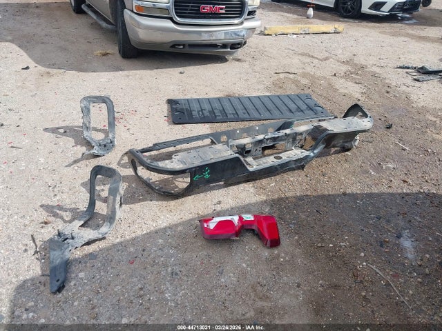 Chevrolet Silverado 1500 4wd  Short Bed Rst